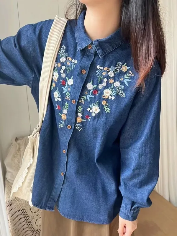 Blusas y camisas de mezclilla con bordado de flores tribales