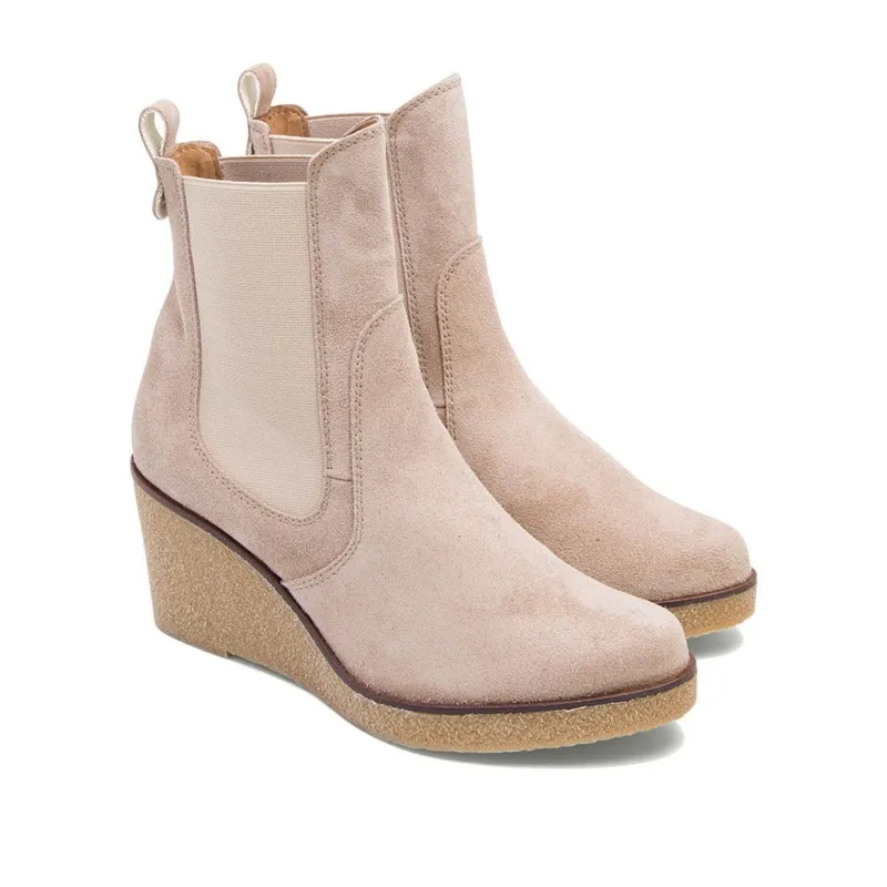 BOTINES DE CUÑA CUERO CON ELASTICOS MALENA