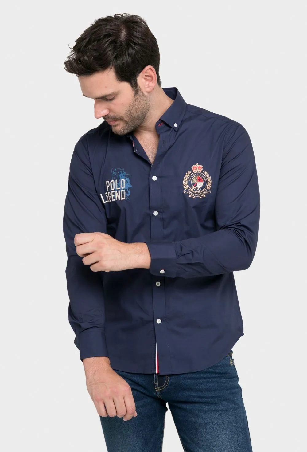 Camisa azul marino bordada modelo Legend