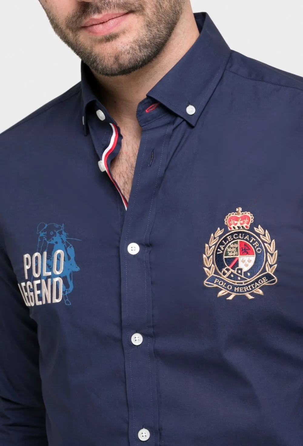 Camisa azul marino bordada modelo Legend