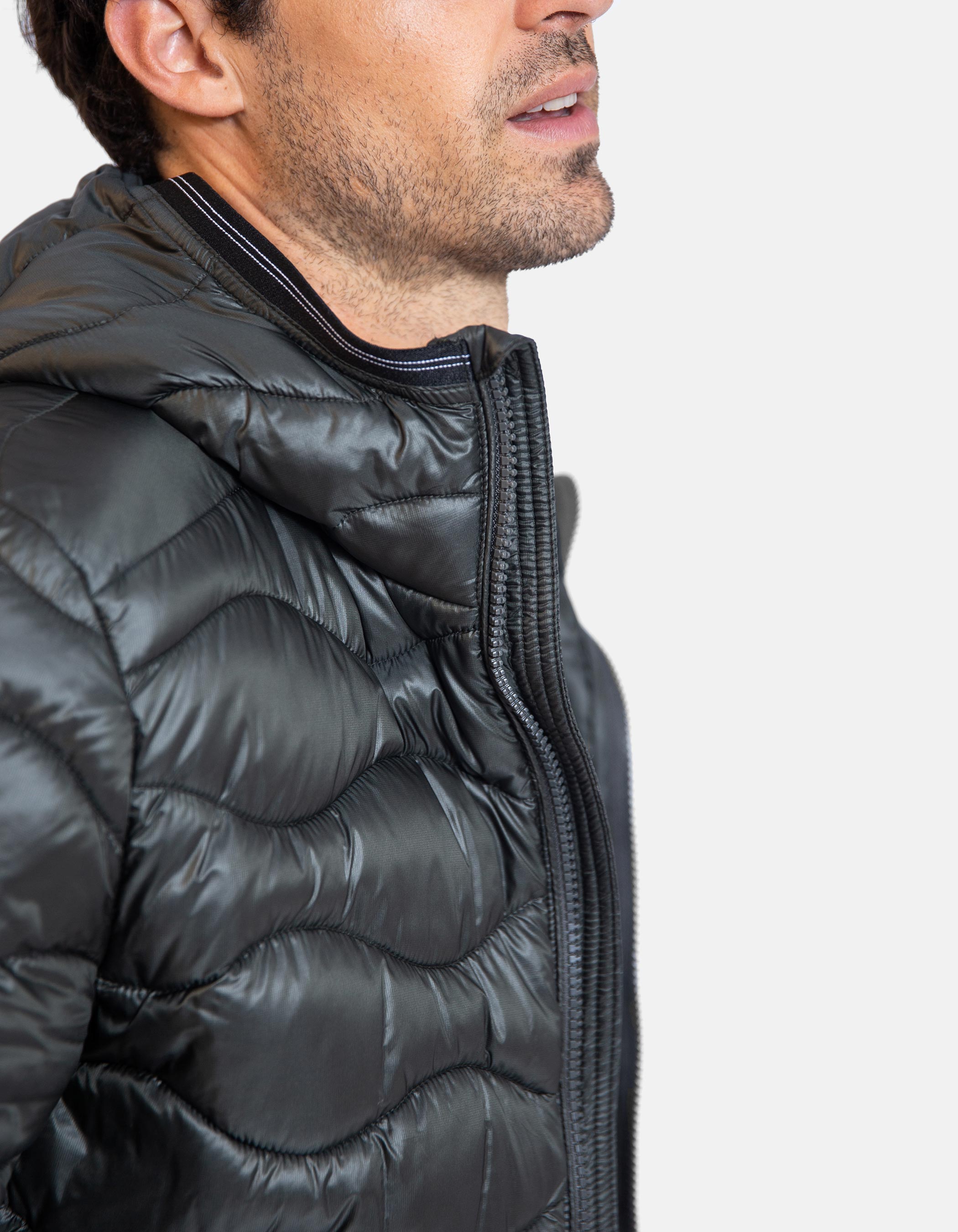 CHAQUETA ACOLCHADA ULTRALIGHT WEIGHT