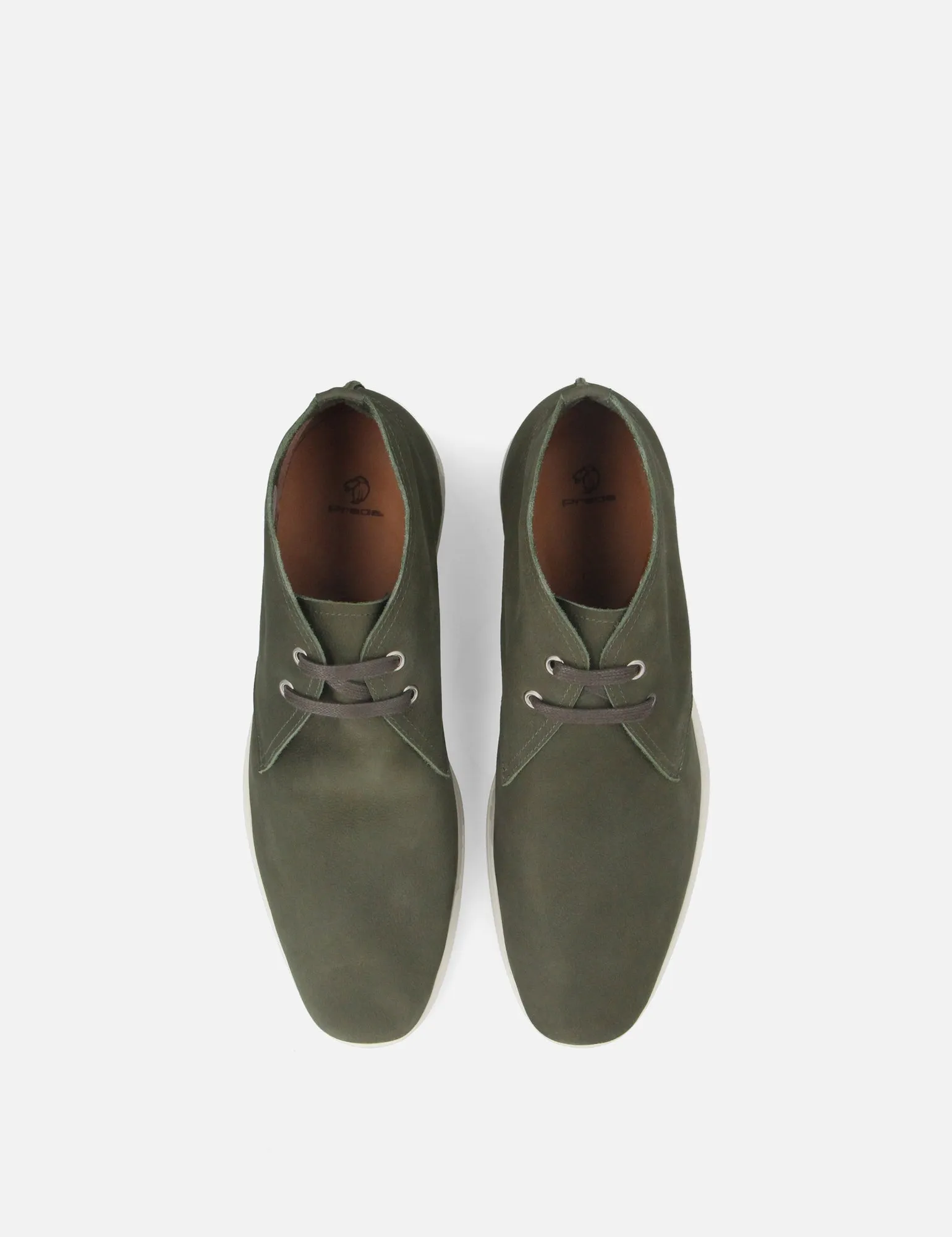 Chuka en piel nobuck color verde