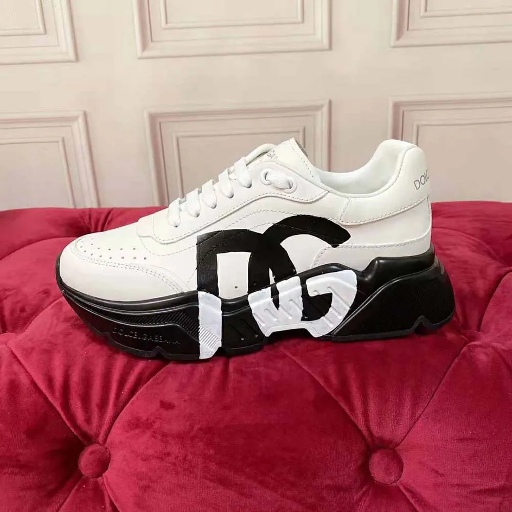 DOLCE GABBANA D&G MUJER ZAPATILLAS DAYMASTER DE PIEL DE BECERRONEGRO