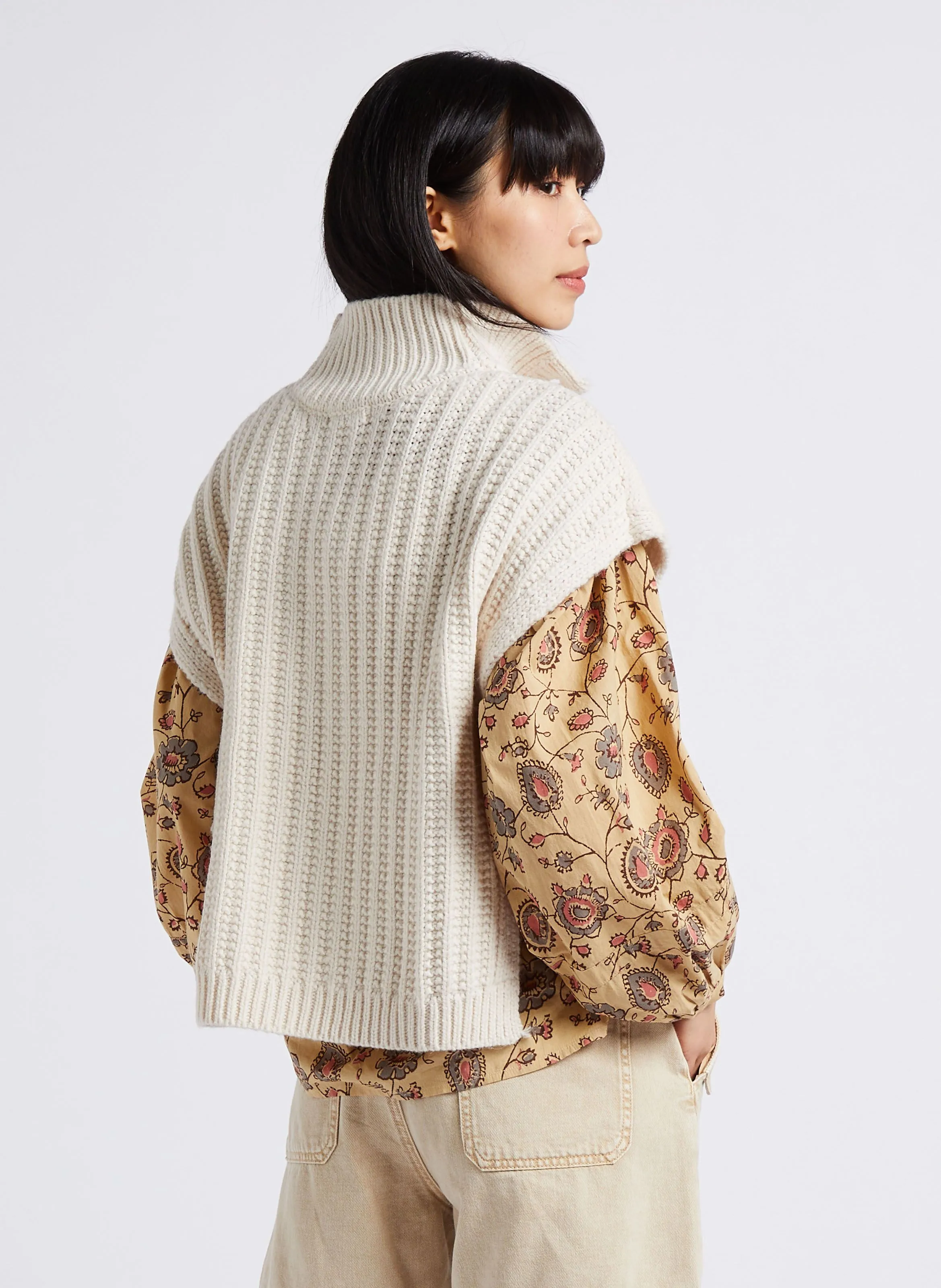 LOUISE MISHA SONG  CHAQUETA CON CUELLO ALTO EN BEIGE