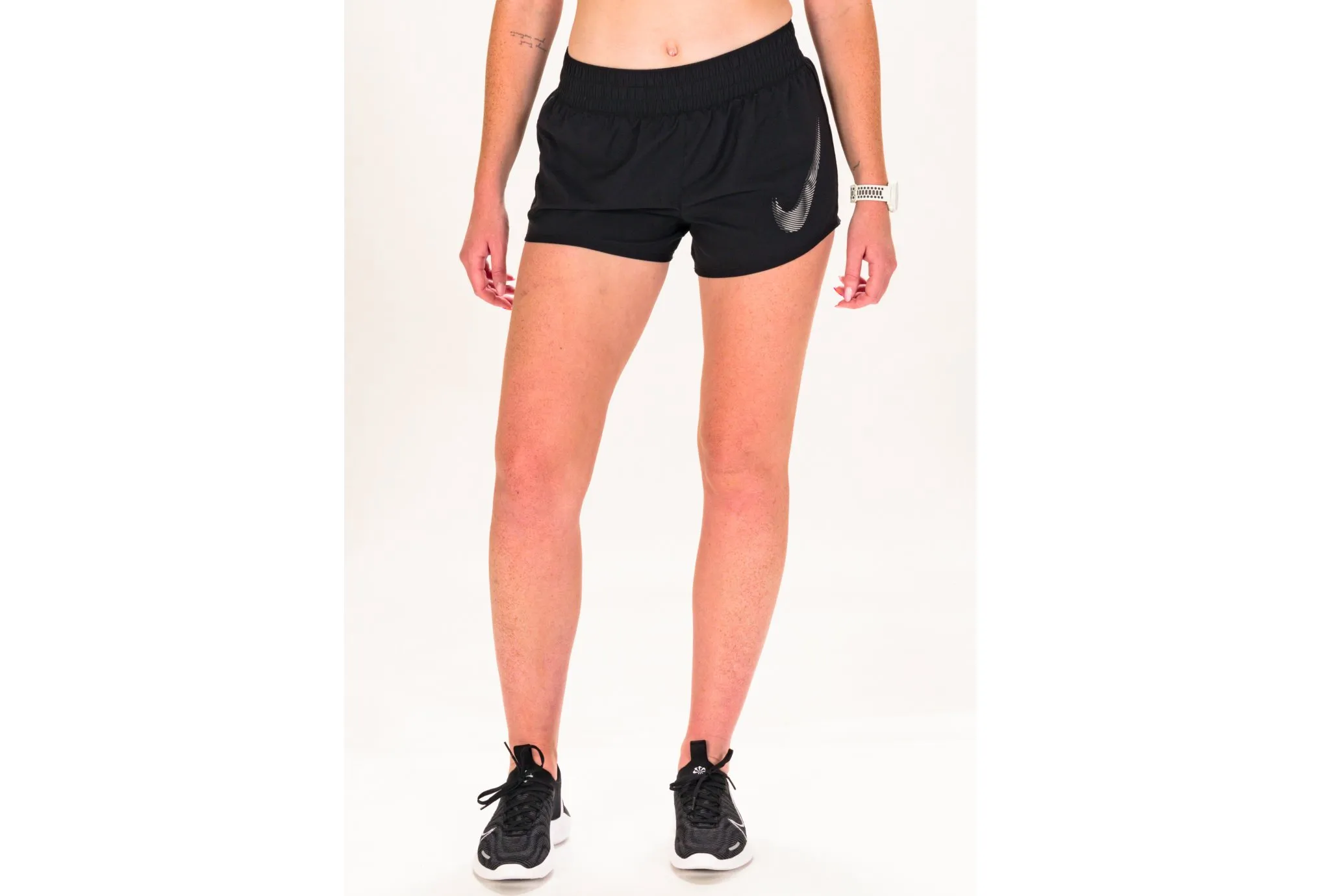 NIKE PANTALóN CORTO DRIFIT ONE SWOOSH