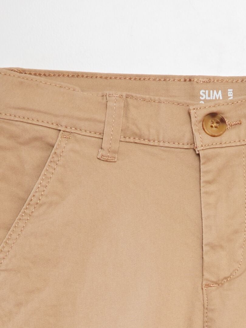 PANTALóN CHINO SLIM  BEIGE