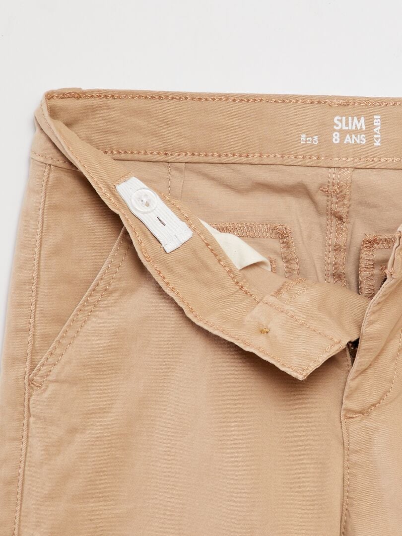 PANTALóN CHINO SLIM  BEIGE