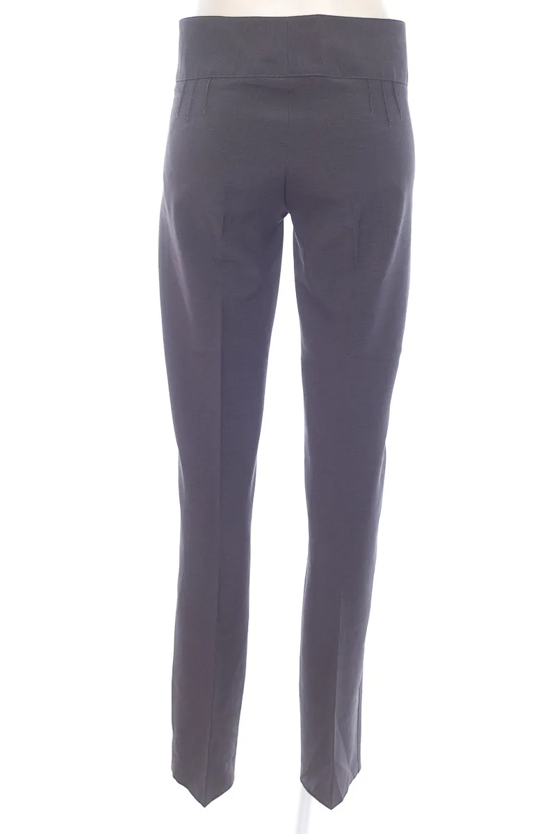 PANTALóN COLOR GRIS  CLOSEANDO