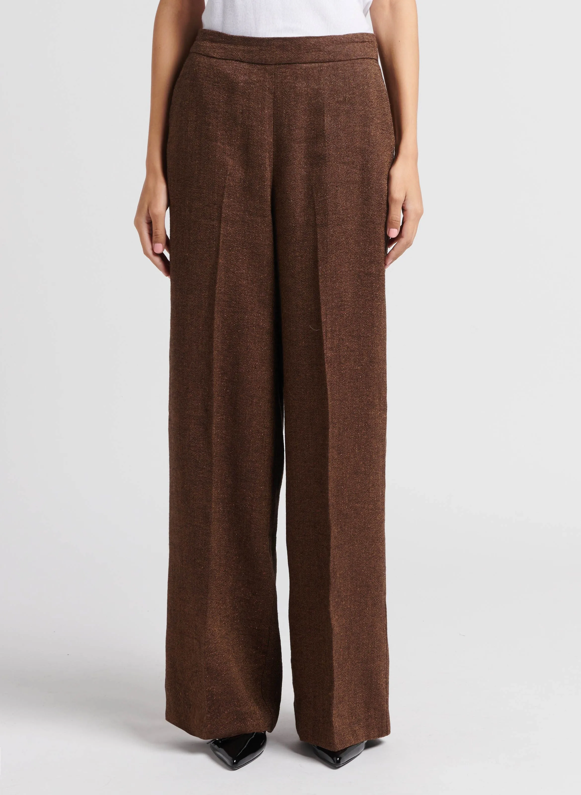 PUEBLO  PANTALóN EVASé DE TALLE ALTO EN MARRON