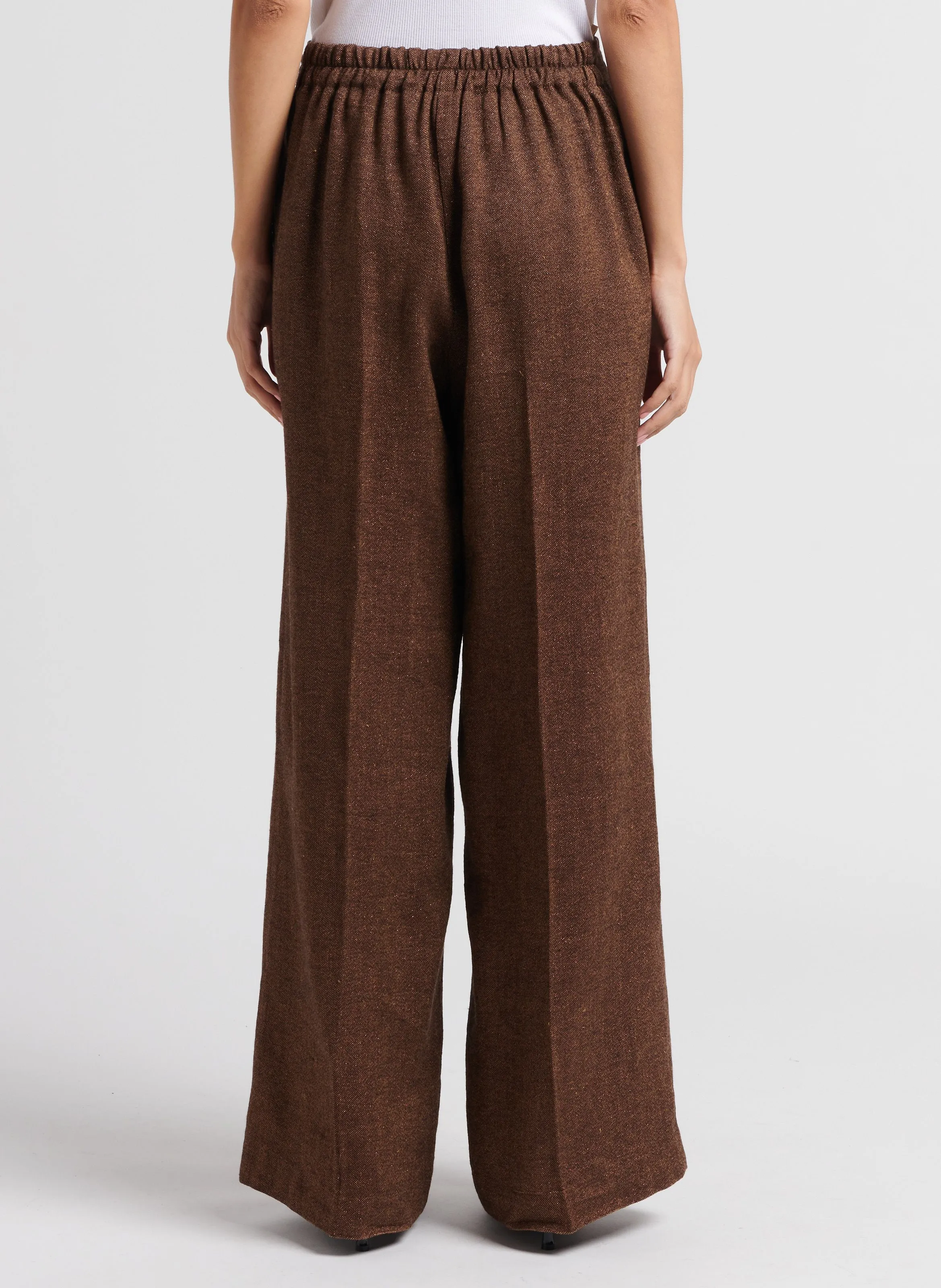 PUEBLO  PANTALóN EVASé DE TALLE ALTO EN MARRON