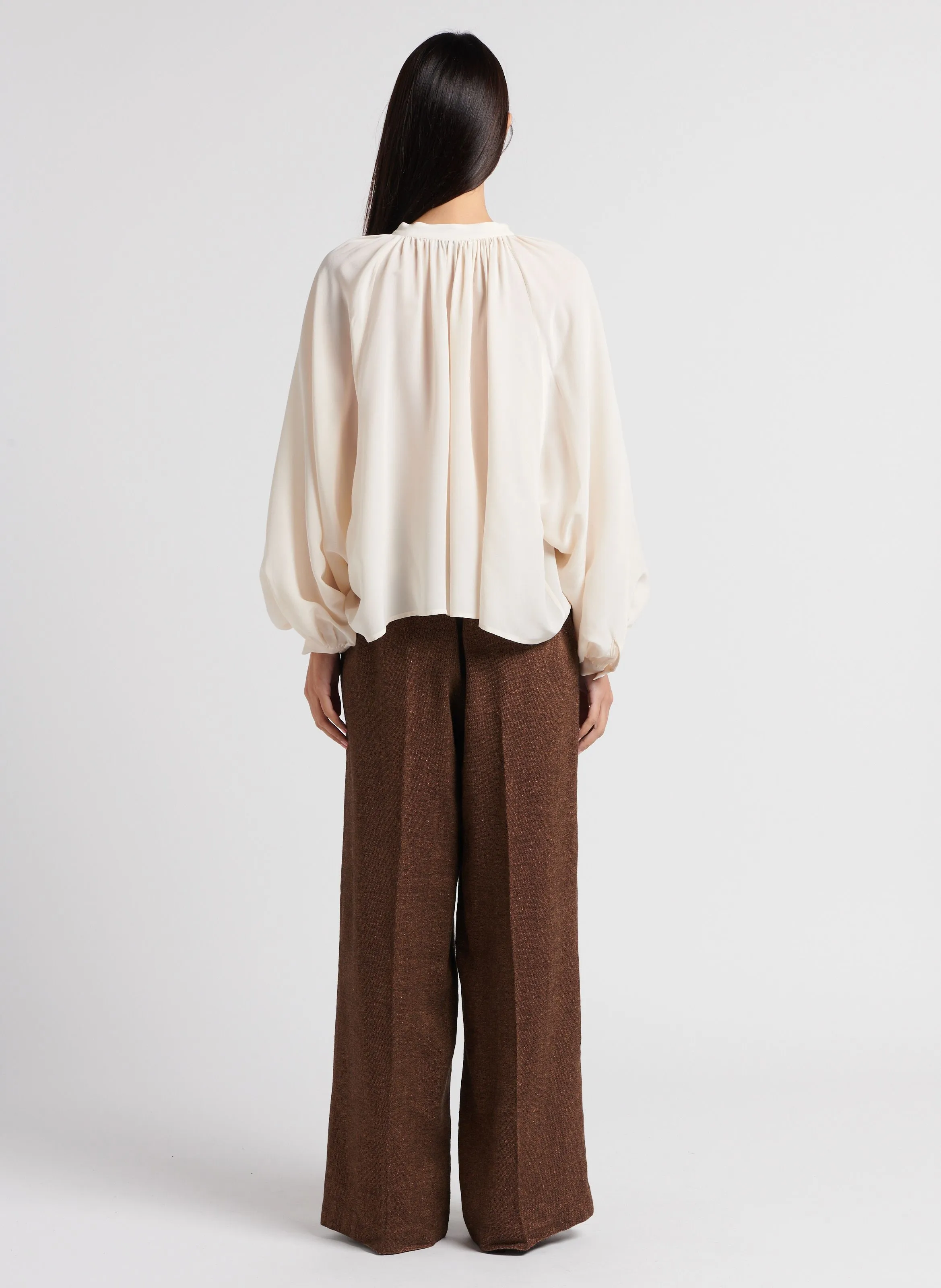 PUEBLO  PANTALóN EVASé DE TALLE ALTO EN MARRON