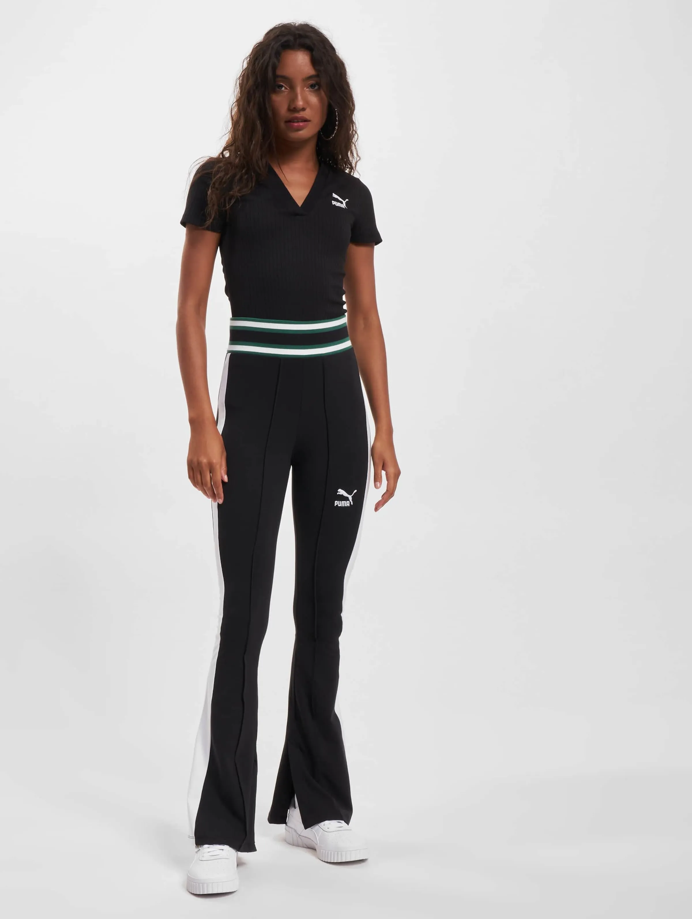 PUMA CLASSICS RIBBED V NECK SLIM TSHIRT