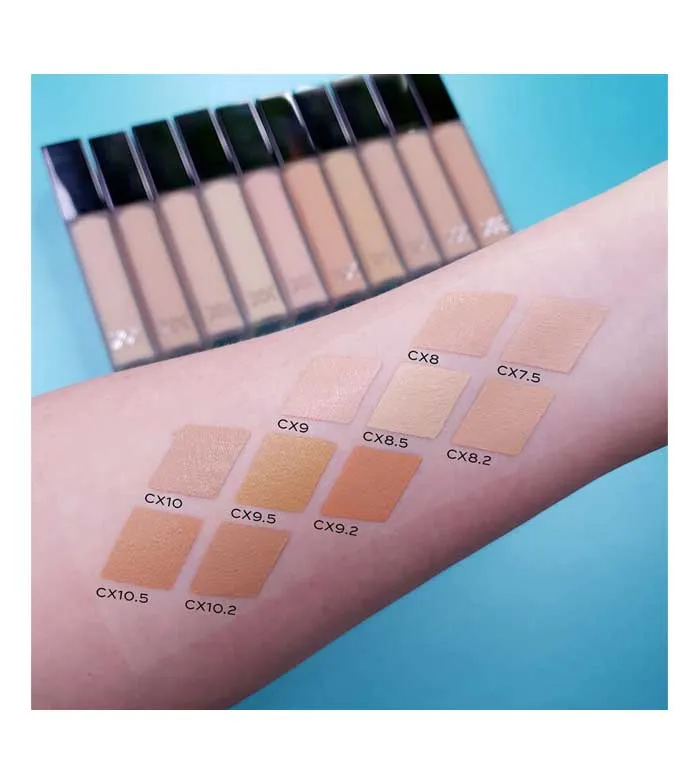 XX REVOLUTION  CORRECTOR LíQUIDO SUPER FIXX CONCEALXX  CX18.5