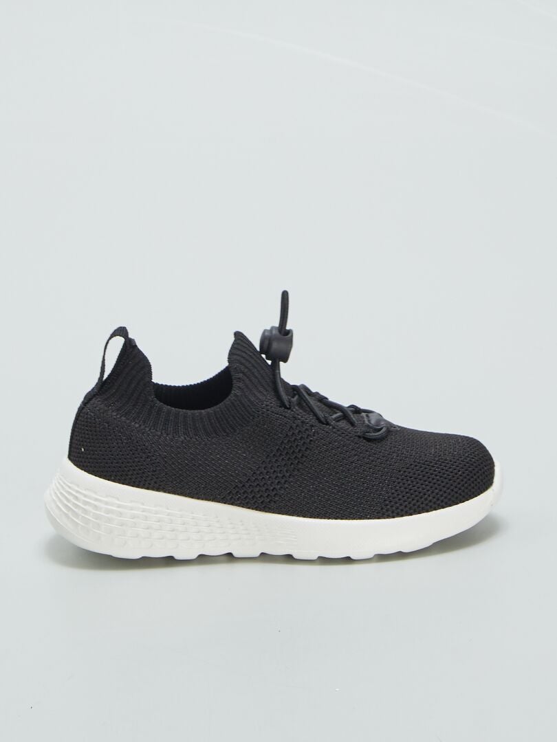 ZAPATILLAS DEPORTIVAS  NEGRO